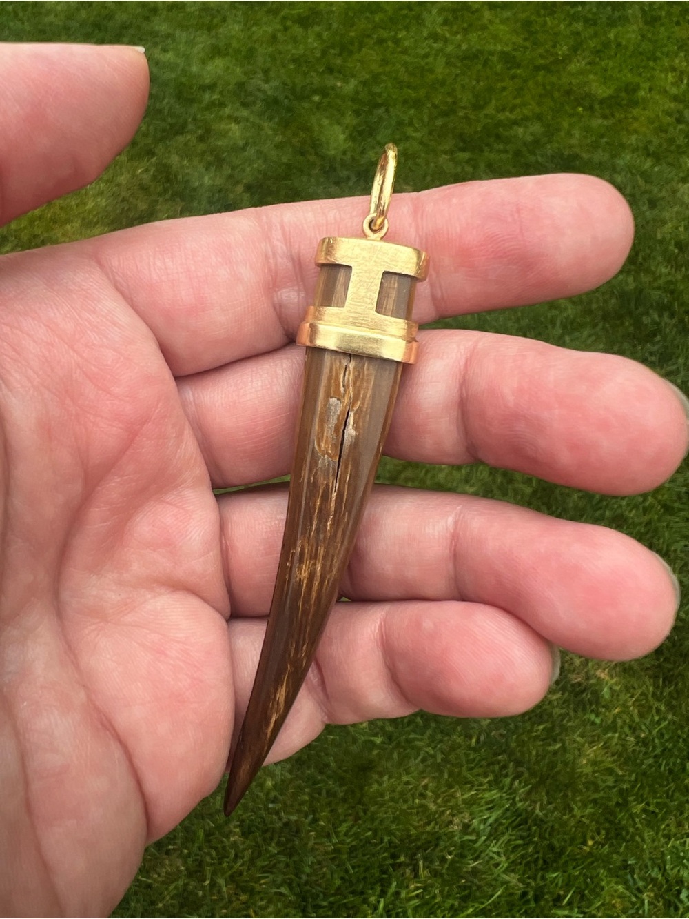 Hand Crafted 18 Karat Yellow Gold Pendant - Mammoth Tusk & Blue Diamond Dagger - Picture 5 of 12